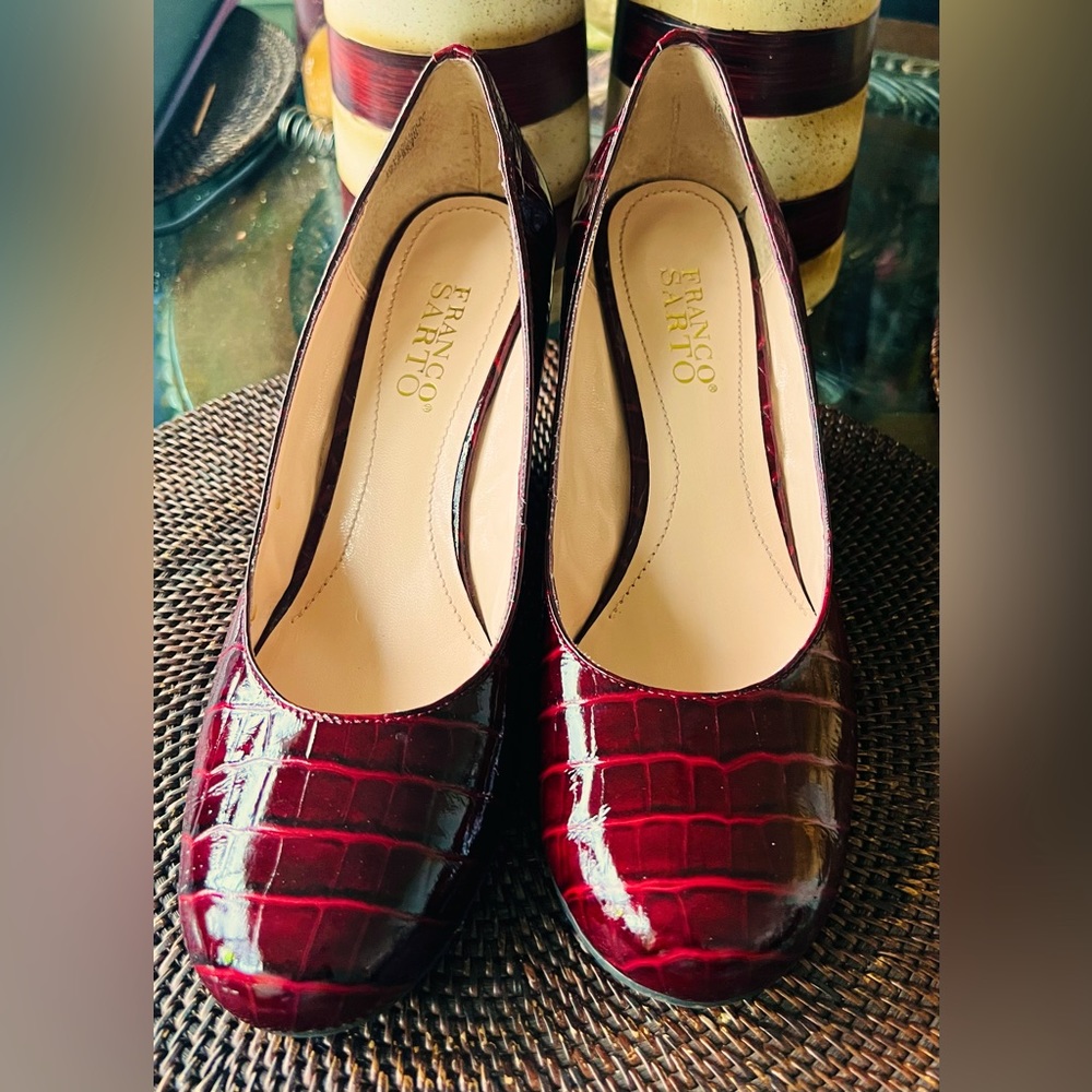 Franco Sarto wedge heel shoe